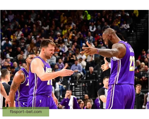 底线不可触碰 追梦发声力挺东契奇保护家人 霍里言论纯属借势炒作 底线不可触碰 追梦发声力挺东契奇保护家人 霍里言论纯属借势炒作